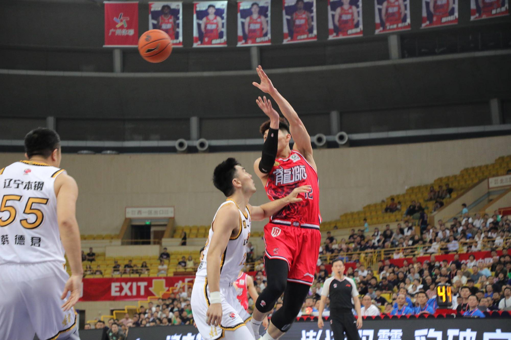 CBA联赛总决赛战罢广州队夺冠