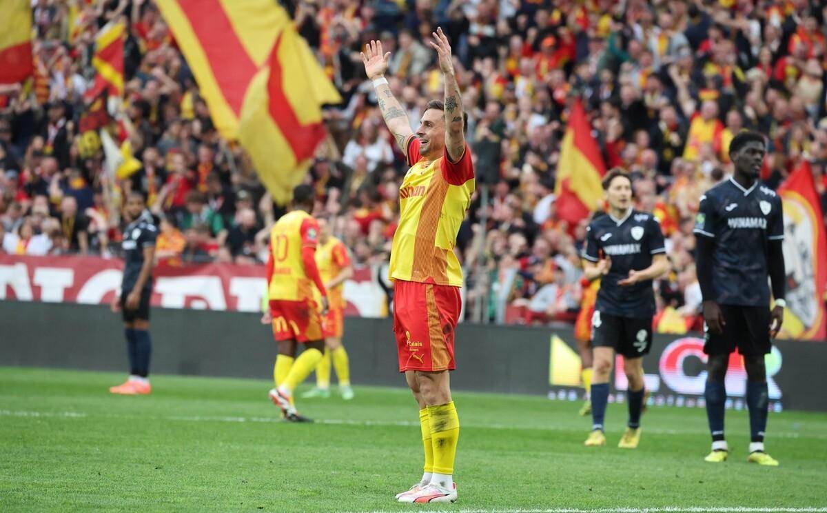 朗斯客场不敌南特，继续向法甲保级努力的简单介绍