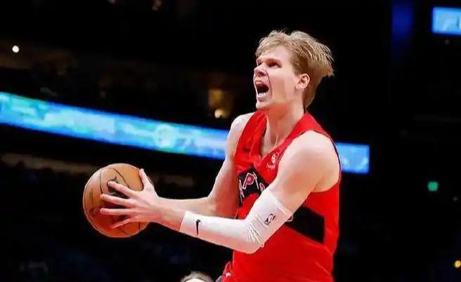 猛龙主场击败老鹰，豪取十场胜利