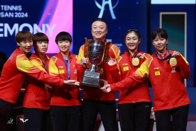 教练团队制定精细战术，备战决赛