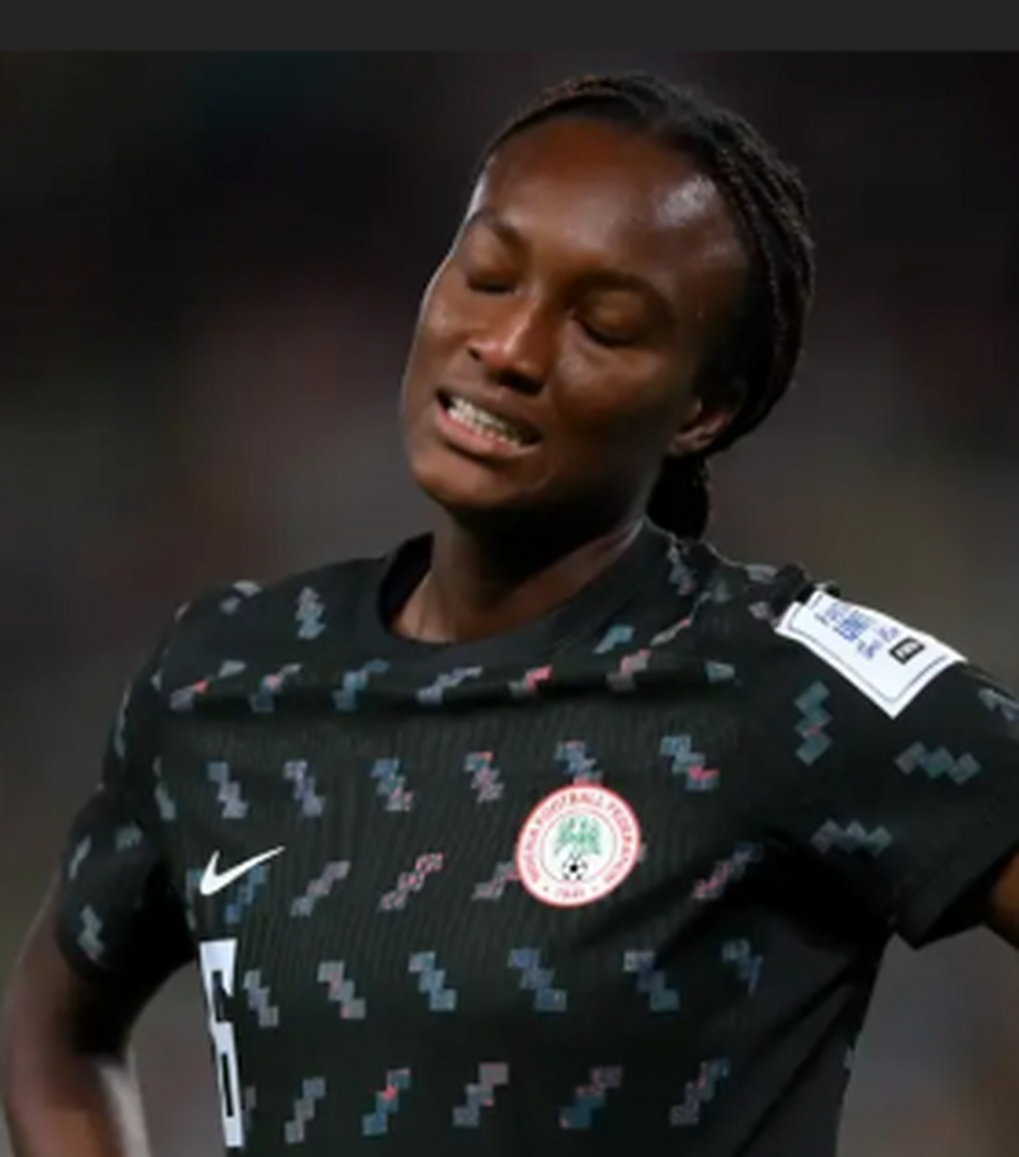 包含尼日利亚女足豪取小组第一，晋级下一轮的词条