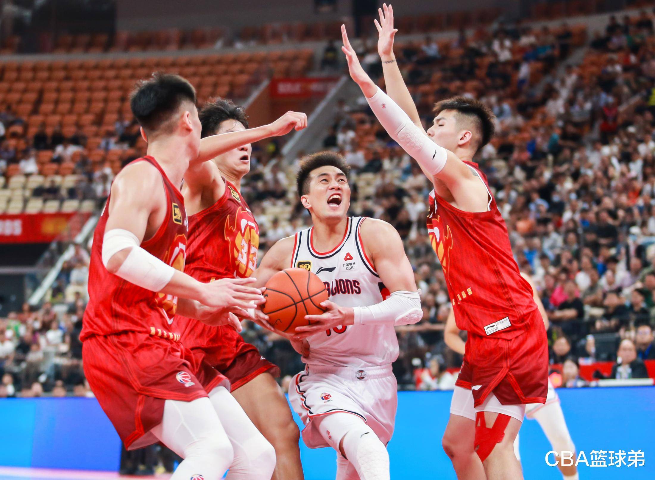 广州迎战辽宁继续保持不败？