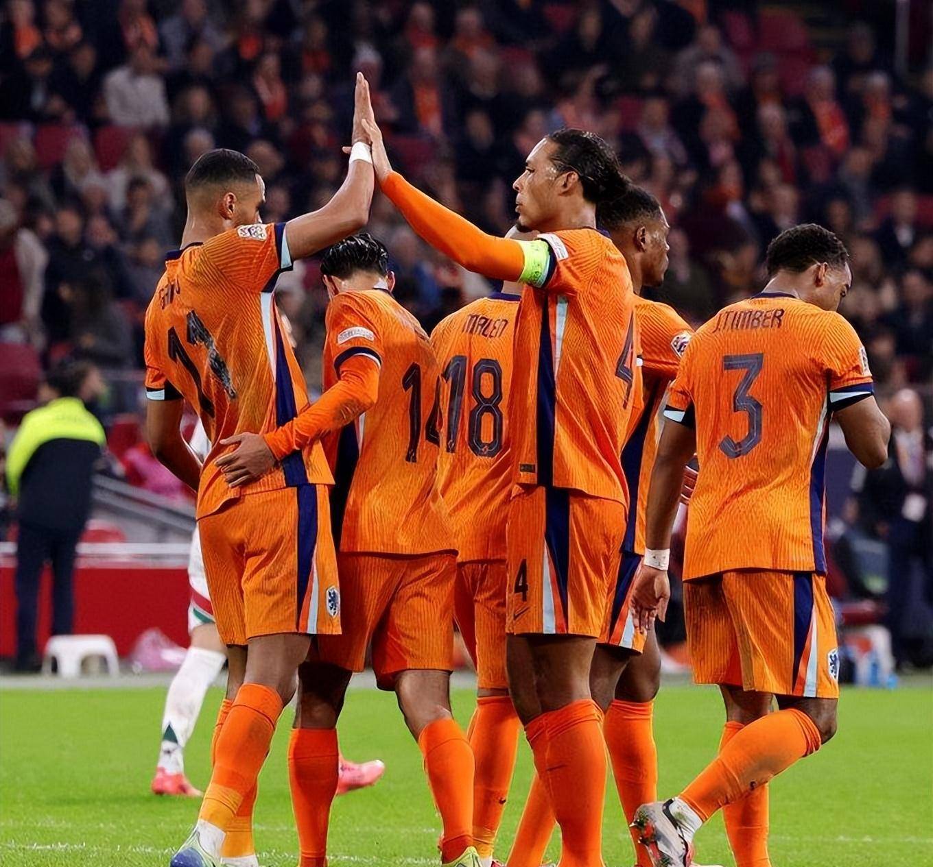 足球欧洲预选赛：荷兰战胜德国，重返晋级赛场