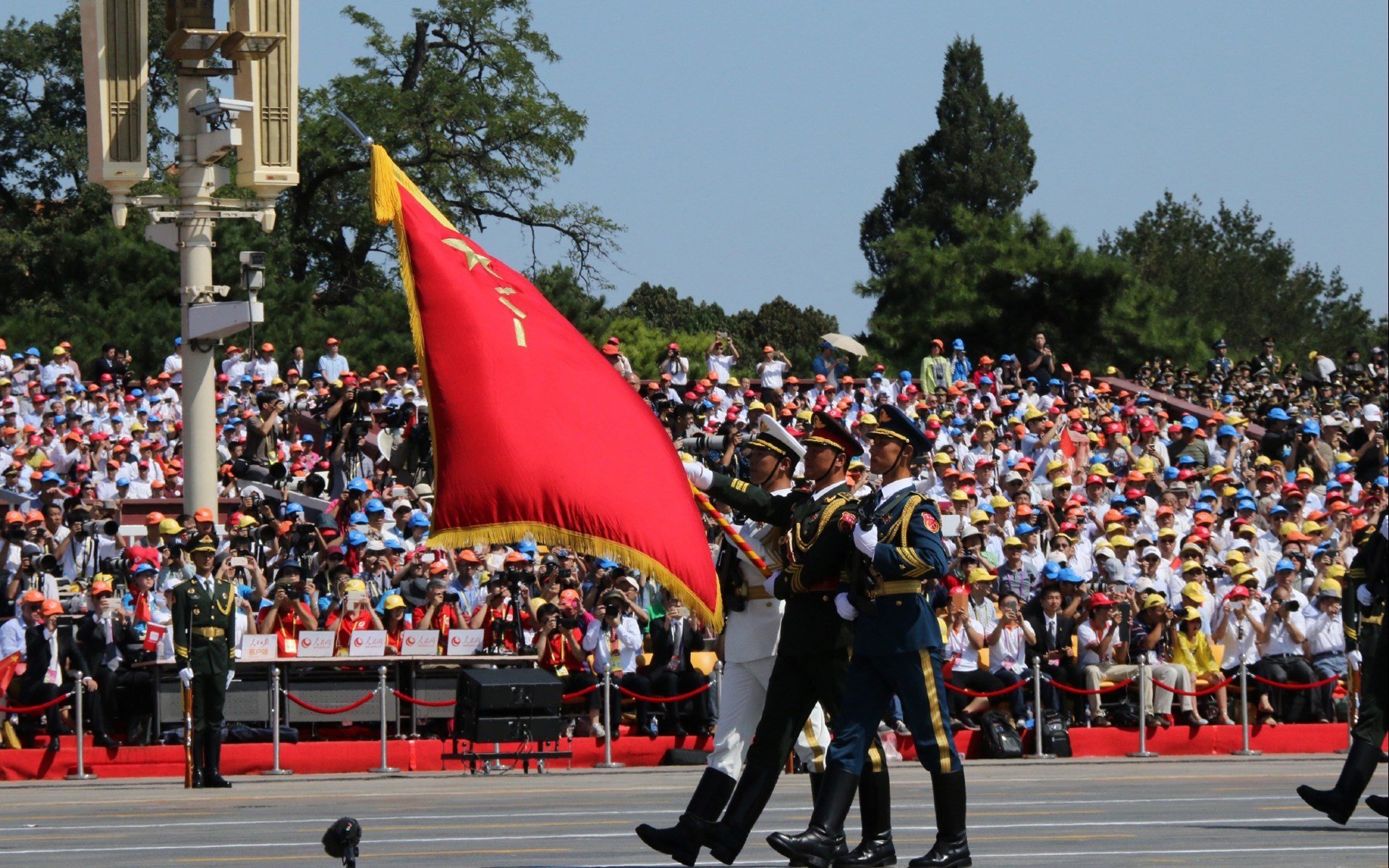 逆袭之战，无名之辈贝林厄姆，如何一记妙传击碎乌拉圭足球神话？