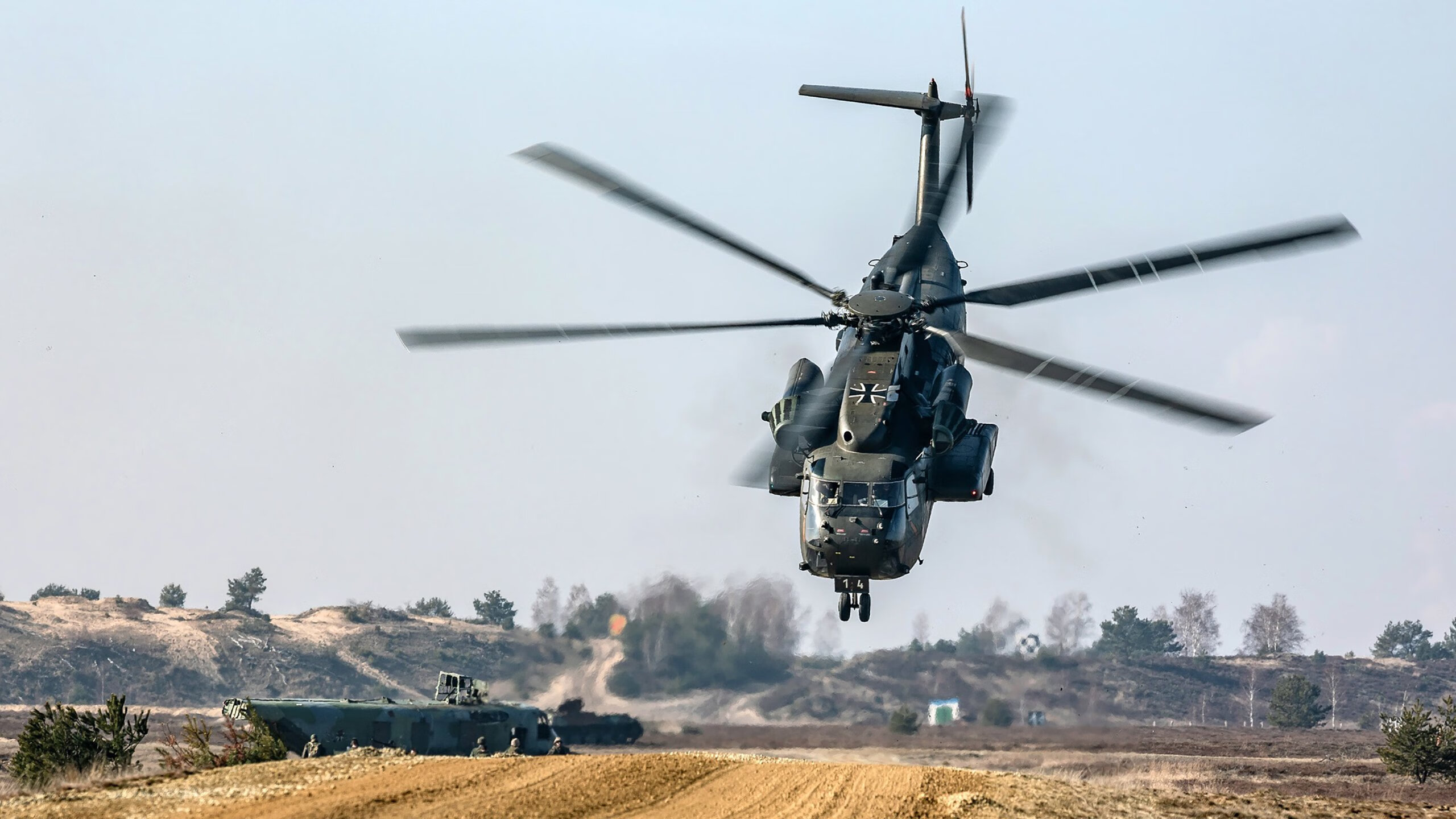 秘鲁力克希腊的足球荣耀与斯通斯季后赛抢七的王者时刻