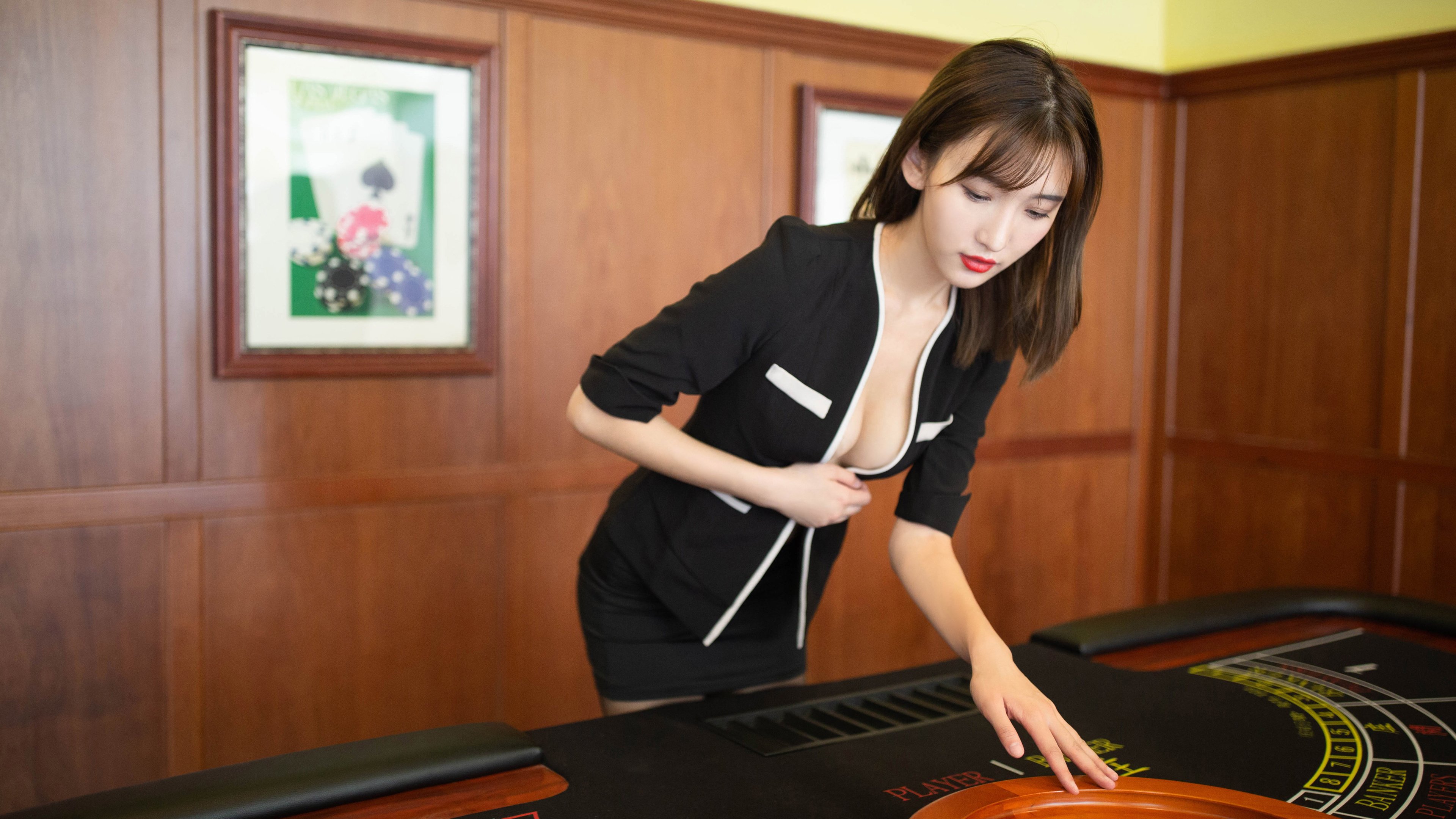 篮球场上的地缘博弈，当东决关键战遇上哥伦比亚封锁苏格兰